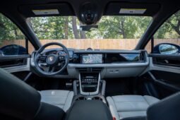 										2024 Porsche Cayenne S 468-hp AWD full									