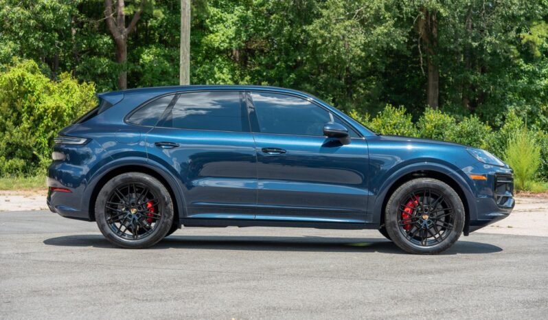 								2024 Porsche Cayenne S 468-hp AWD full									