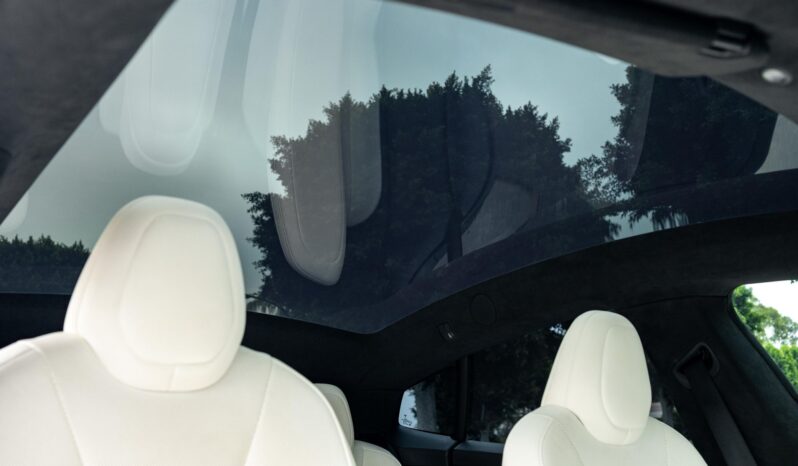 								2023 Tesla Model S Plaid AWD full									