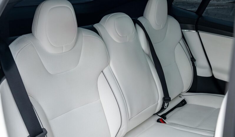 								2023 Tesla Model S Plaid AWD full									