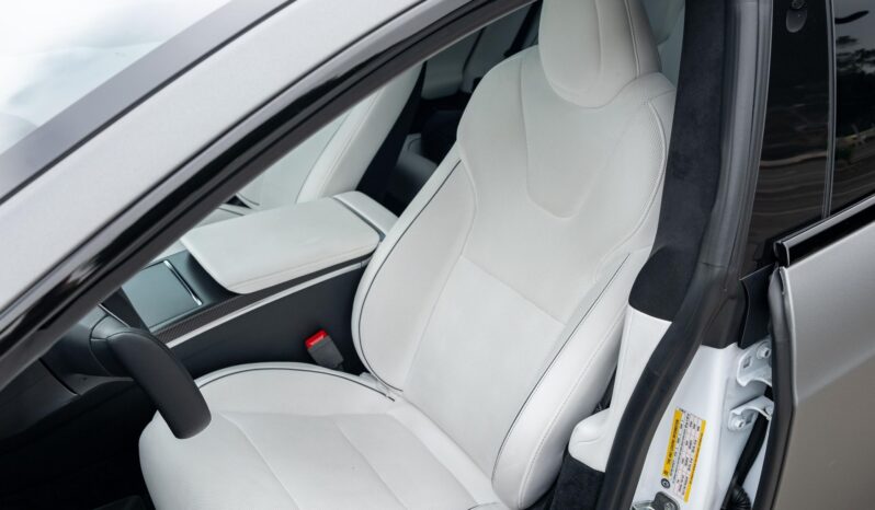 								2023 Tesla Model S Plaid AWD full									