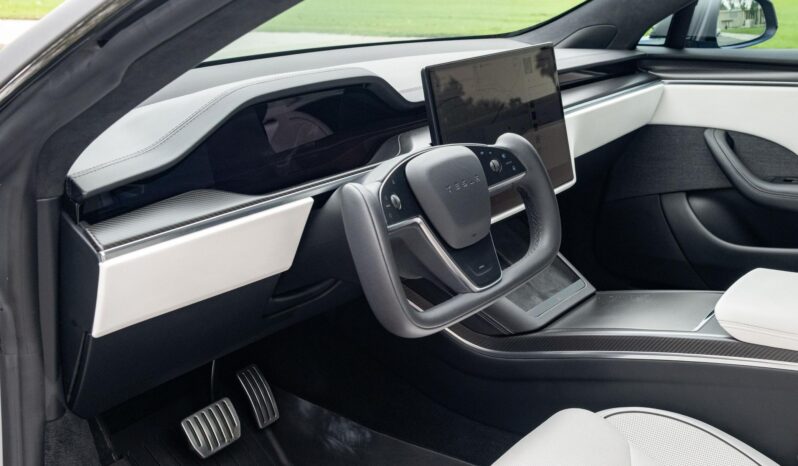 								2023 Tesla Model S Plaid AWD full									