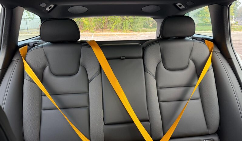 								2025 Volvo V60 T8 Polestar Engineered 455-hp full									