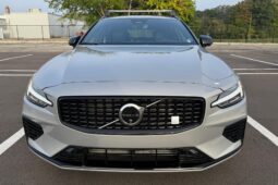 										2025 Volvo V60 T8 Polestar Engineered 455-hp full									