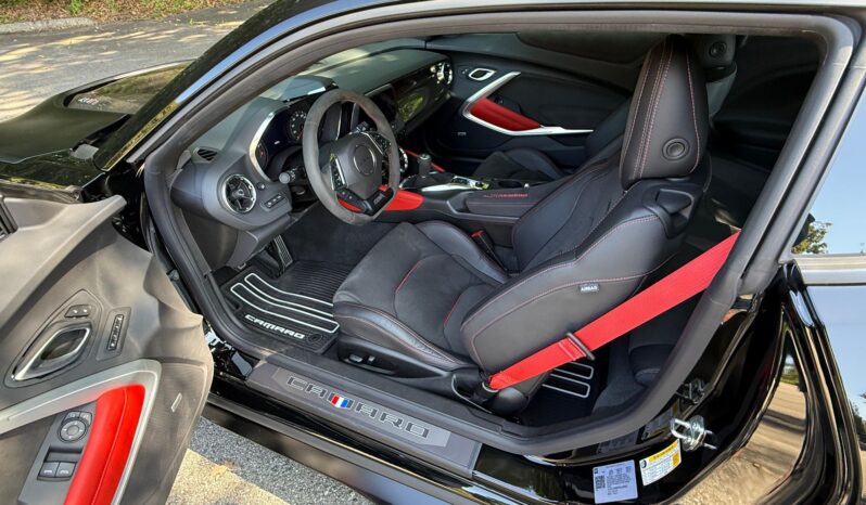 								2023 Chevrolet Camaro ZL1 Coupe Manual full									