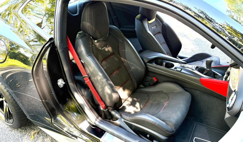 								2023 Chevrolet Camaro ZL1 Coupe Manual full									