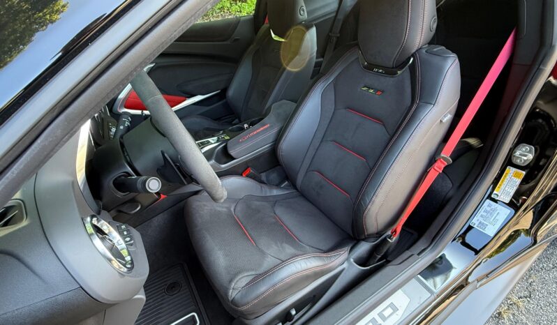 								2023 Chevrolet Camaro ZL1 Coupe Manual full									