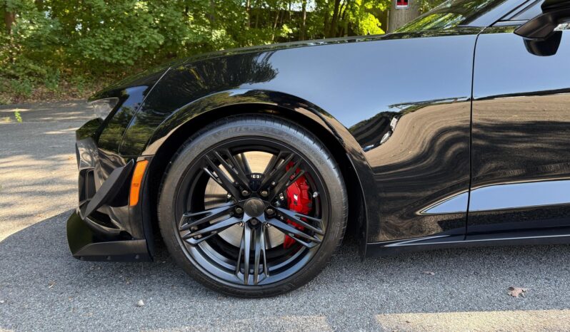 								2023 Chevrolet Camaro ZL1 Coupe Manual full									