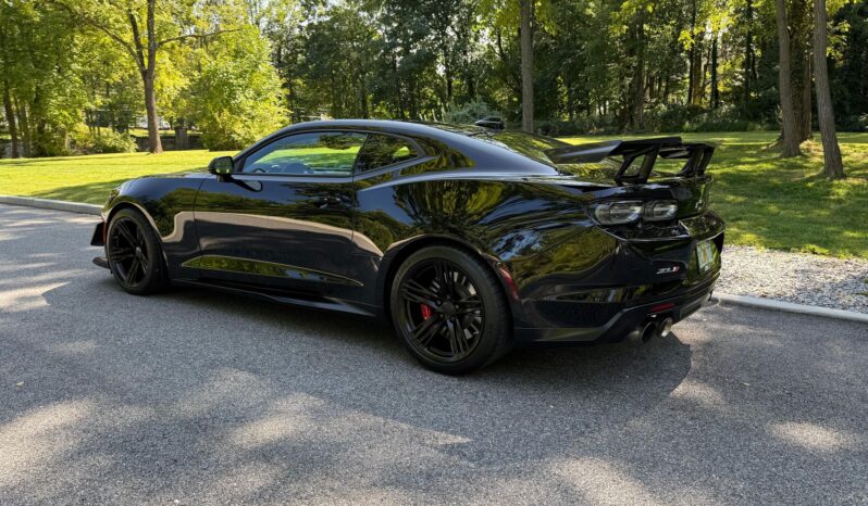 								2023 Chevrolet Camaro ZL1 Coupe Manual full									
