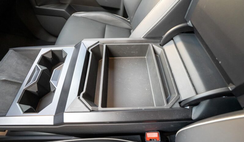 								2024 Tesla Cybertruck Cyberbeast AWD full									