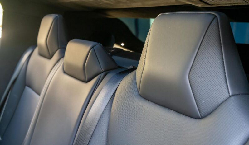 								2024 Tesla Cybertruck Cyberbeast AWD full									