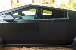 										2024 Tesla Cybertruck Cyberbeast AWD full									