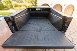 										2024 Tesla Cybertruck Cyberbeast AWD full									