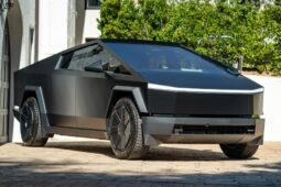 										2024 Tesla Cybertruck Cyberbeast AWD full									