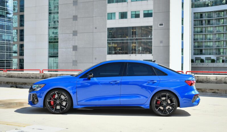 								2023 Audi RS3 401Hp full									