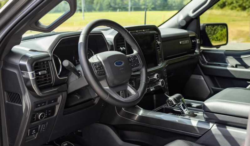 								2023 Ford F-150 XLT Roush 4×4 full									