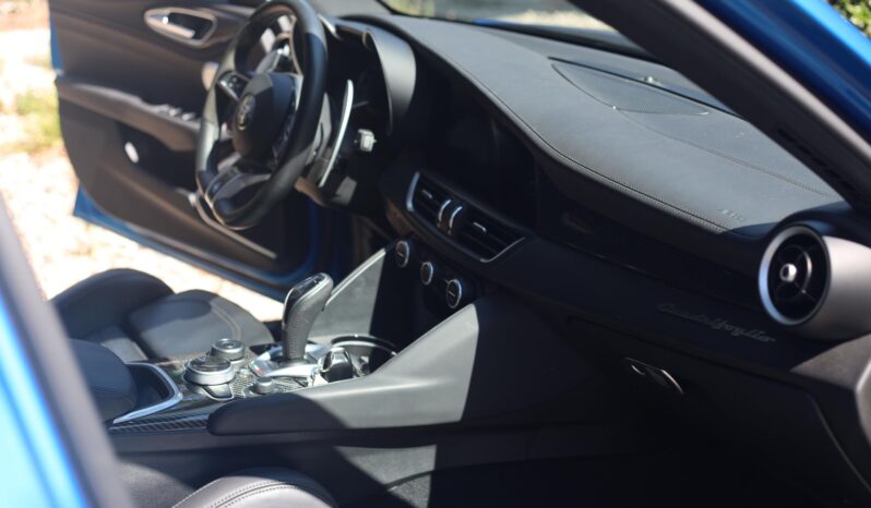 								2022 Alfa Romeo Giulia Quadrifoglio full									