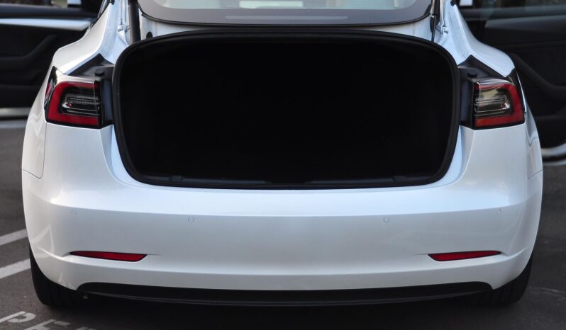 								2022 Tesla Model 3 Long Range AWD full									