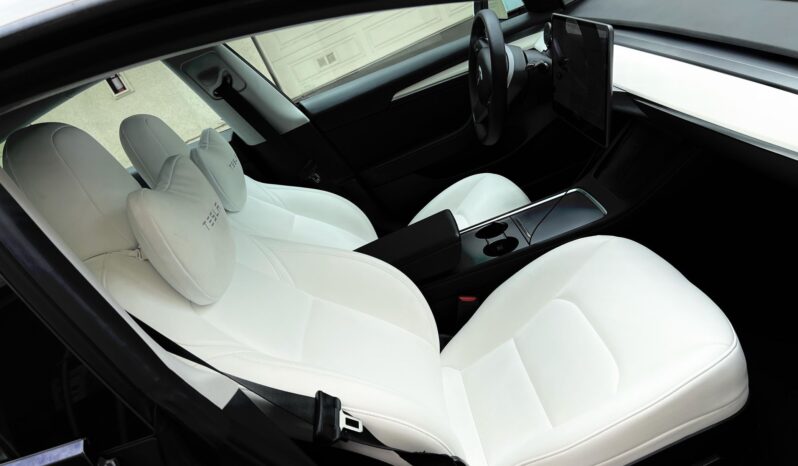 								2022 Tesla Model 3 Long Range AWD full									