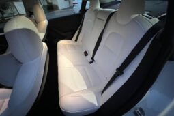 										2022 Tesla Model 3 Long Range AWD full									