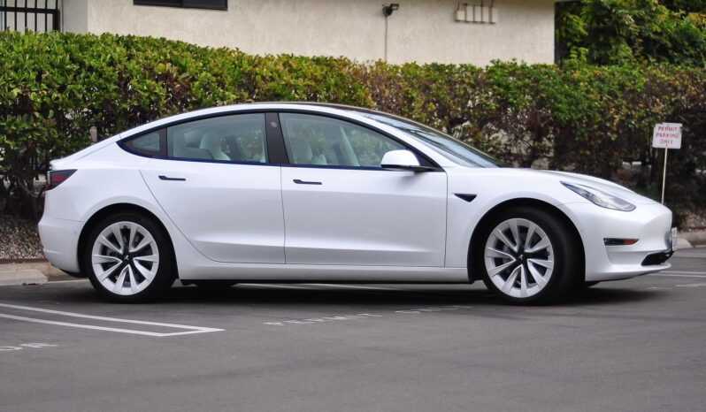 								2022 Tesla Model 3 Long Range AWD full									