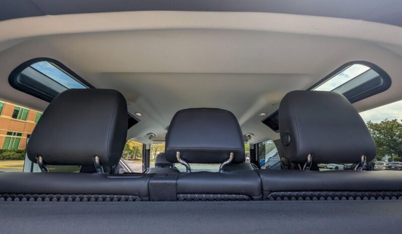 								2023 Land Rover Defender 90 S AWD full									