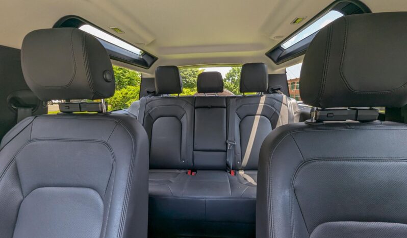 								2023 Land Rover Defender 90 S AWD full									