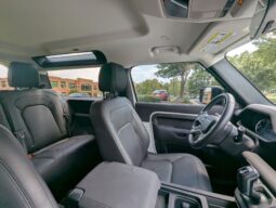 										2023 Land Rover Defender 90 S AWD full									