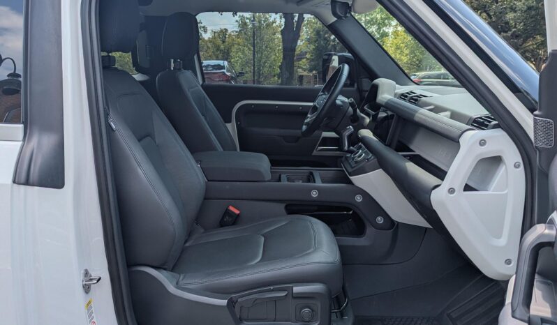 								2023 Land Rover Defender 90 S AWD full									