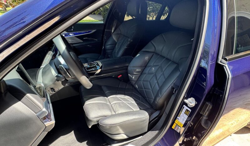 								2023 BMW i7 xDrive60 AWD full									