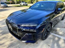 										2023 BMW i7 xDrive60 AWD full									