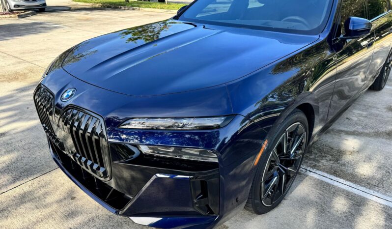 								2023 BMW i7 xDrive60 AWD full									