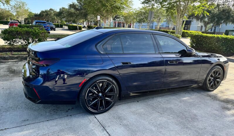 								2023 BMW i7 xDrive60 AWD full									