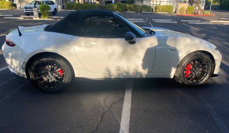 								2022 Mazda MX-5 Miata Club full									