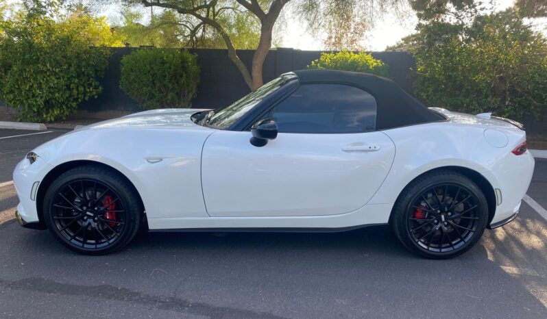								2022 Mazda MX-5 Miata Club full									