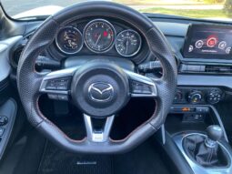 										2022 Mazda MX-5 Miata Club full									