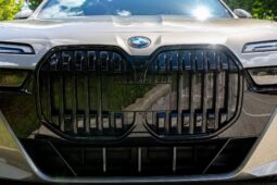 										2023 BMW i7 xDrive60 AWD full									