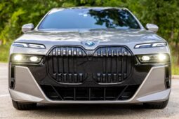 										2023 BMW i7 xDrive60 AWD full									