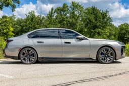 										2023 BMW i7 xDrive60 AWD full									