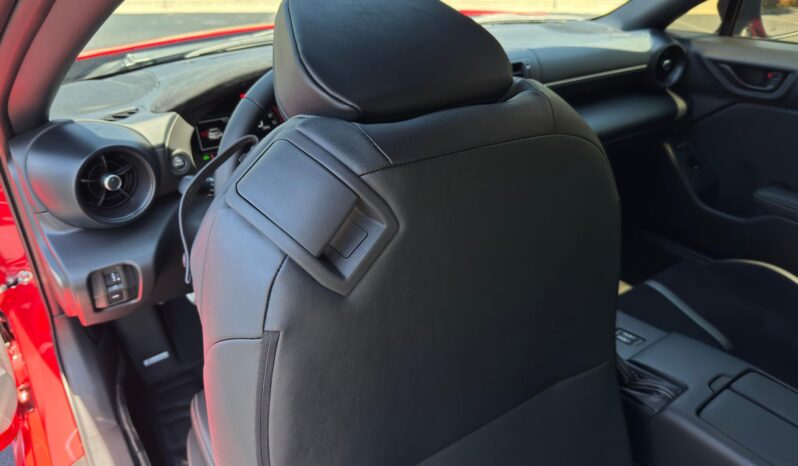 								2023 Toyota GR86 Premium full									