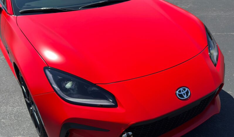 								2023 Toyota GR86 Premium full									