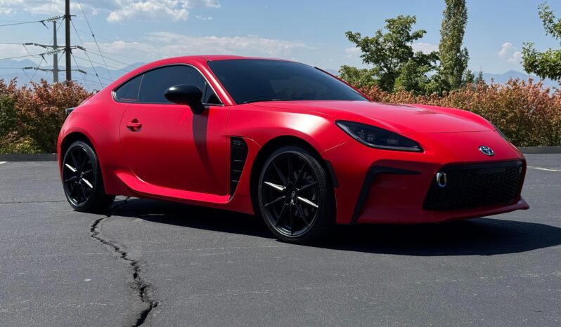 								2023 Toyota GR86 Premium full									