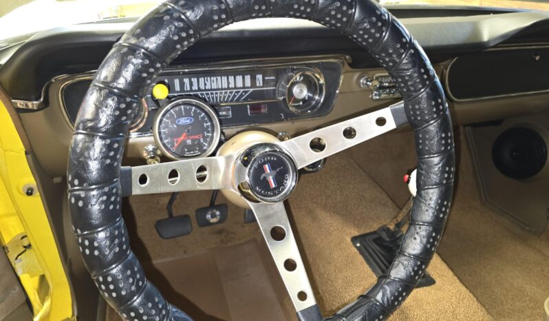 								1965 Ford Mustang Coupe 5-Speed full									