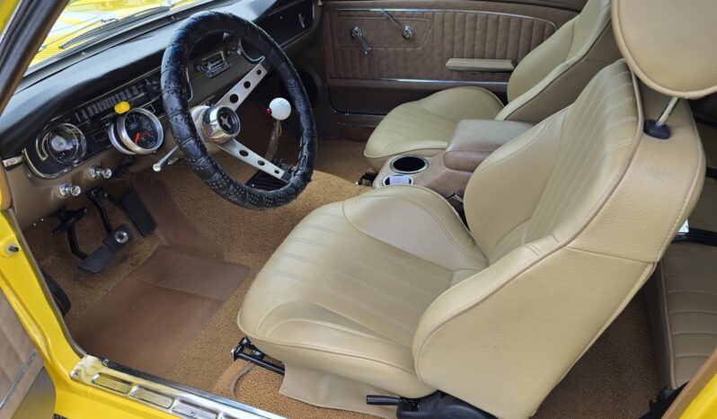 								1965 Ford Mustang Coupe 5-Speed full									