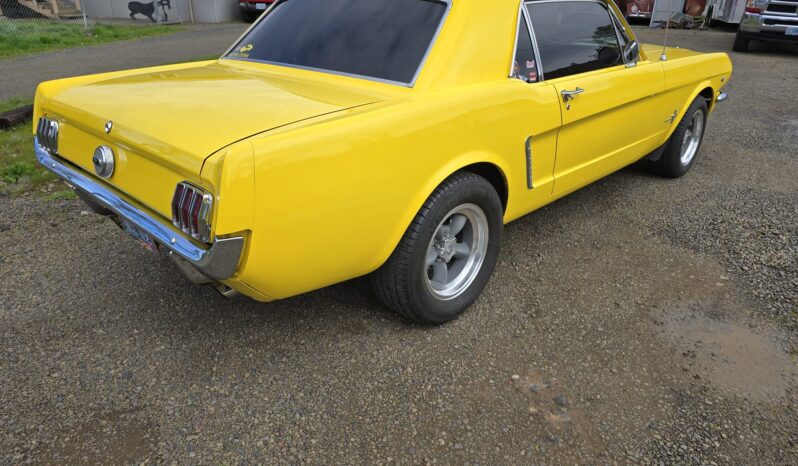 								1965 Ford Mustang Coupe 5-Speed full									