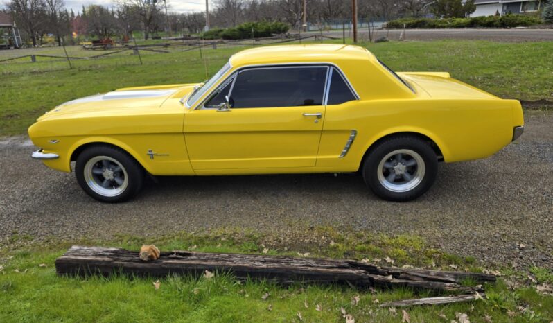 								1965 Ford Mustang Coupe 5-Speed full									