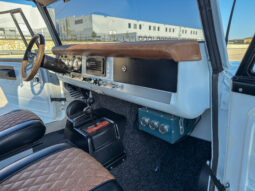 										1971 International Harvester Scout 800B 4×4 full									