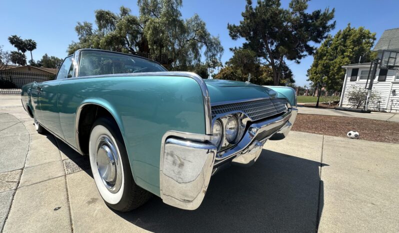 								1961 Lincoln Continental Convertible full									