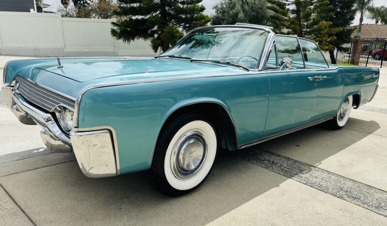 								1961 Lincoln Continental Convertible full									