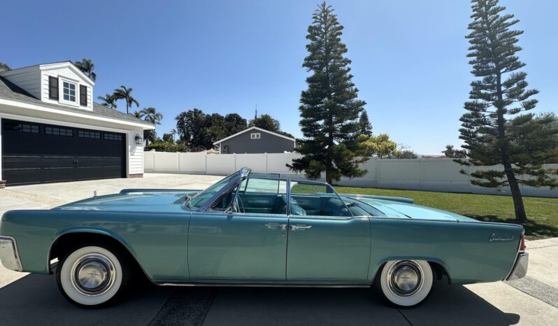 								1961 Lincoln Continental Convertible full									